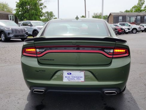 Used 2023 Dodge Charger SXT w/ Blacktop Package RWD image 5