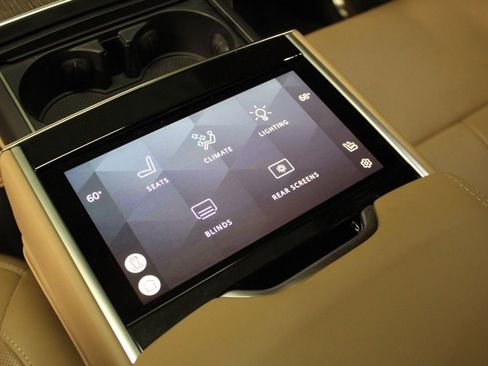 Used 2024 Land Rover Range Rover Long Wheelbase Autobiography image 42