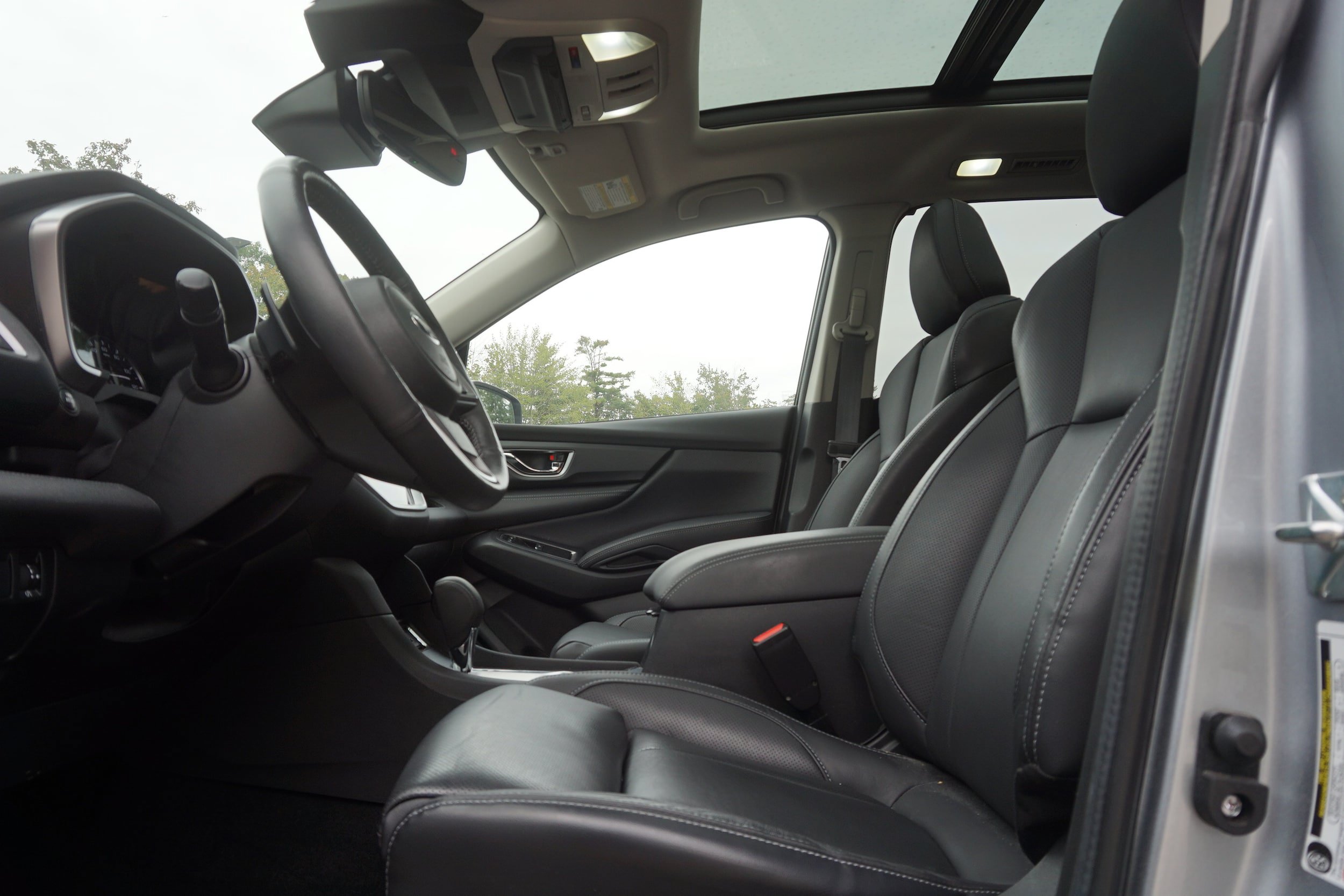 Used 2023 Subaru Ascent Limited w/ Technology Package AWD/4WD image 12