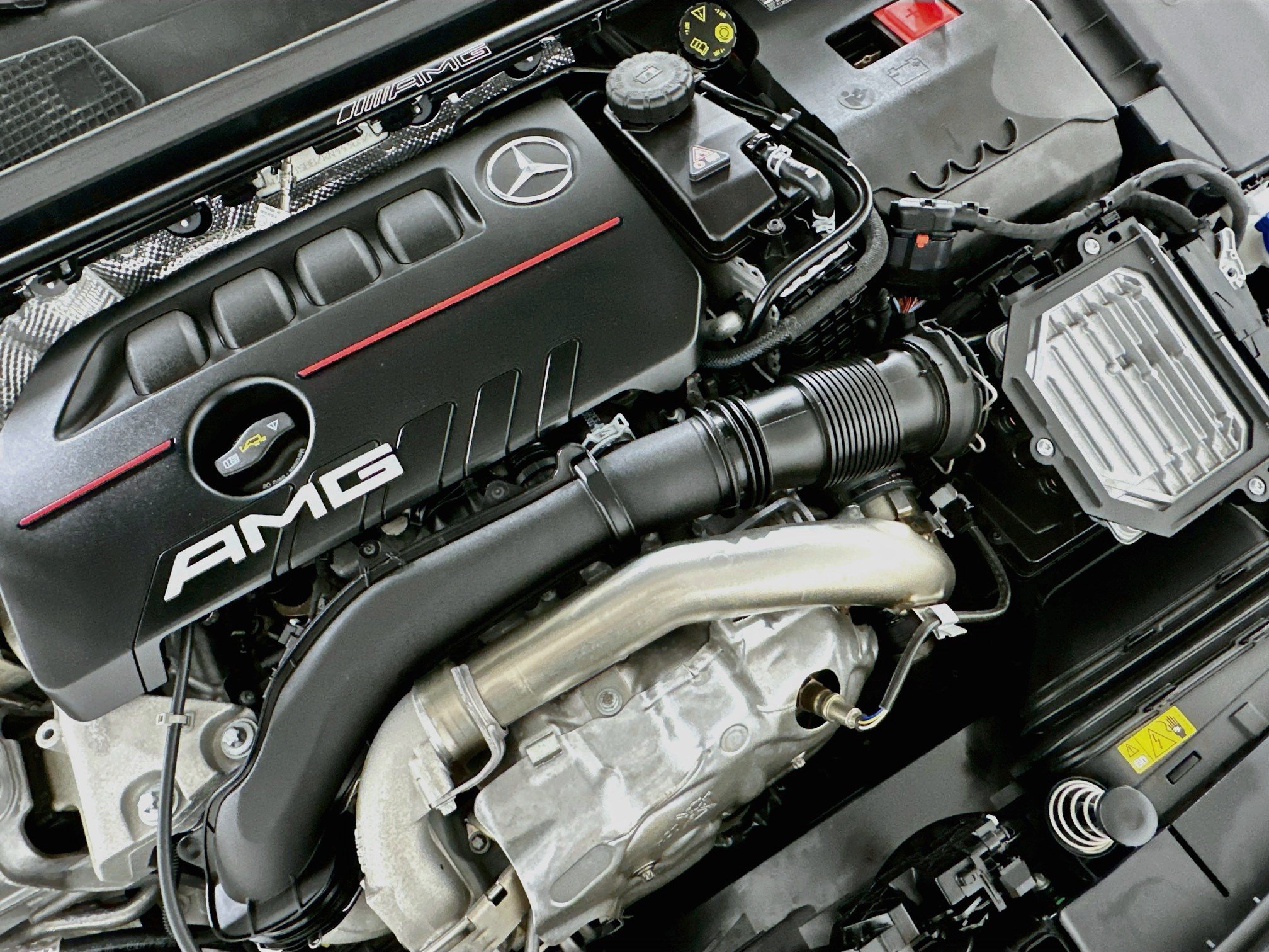 Used 2024 Mercedes-Benz CLA 35 AMG 4MATIC image 32