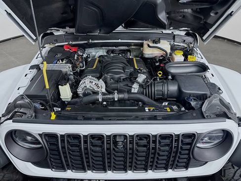 Used 2024 Jeep Wrangler Unlimited Rubicon 392 AWD/4WD image 29