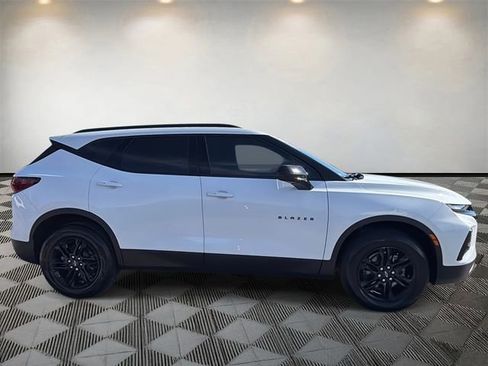 Used 2022 Chevrolet Blazer LT w/ Midnight/Sport Edition image 4