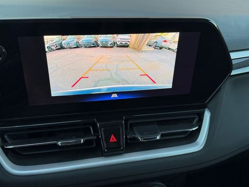 Used 2025 Chevrolet TrailBlazer LT image 17