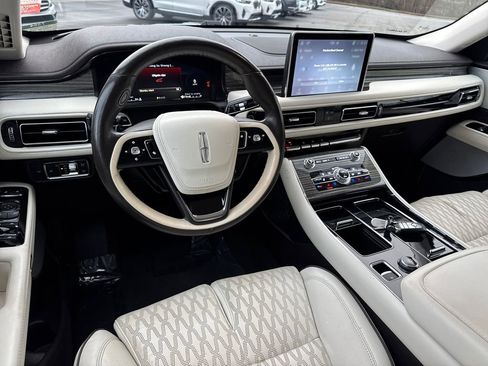 Used 2021 Lincoln Aviator Black Label w/ Class IV Trailer Tow Package image 22