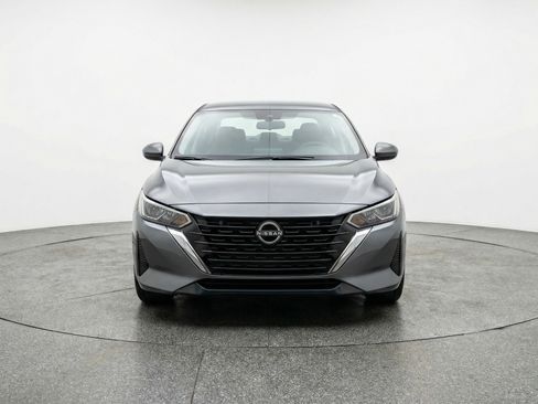 Used 2025 Nissan Sentra SV FWD image 2
