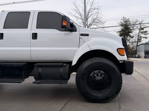 Used 2012 Ford F650 2WD Crew Cab Super Duty image 12