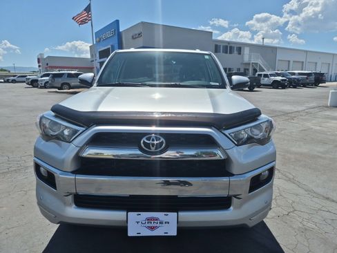Used 2016 Toyota 4Runner Limited AWD/4WD image 8