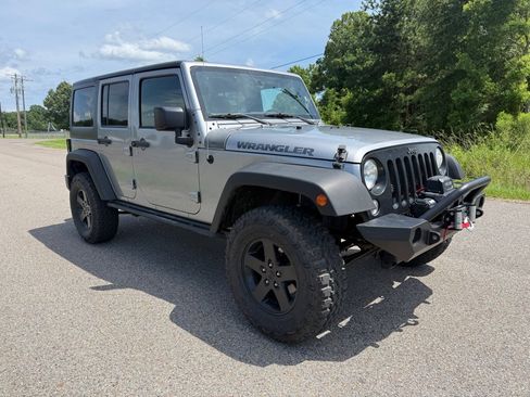 Used 2016 Jeep Wrangler Unlimited Sport AWD/4WD image 4