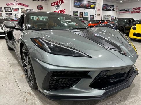 Used 2024 Chevrolet Corvette Stingray Preferred Conv w/ Z51 Performance Package RWD image 4