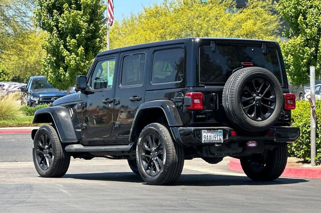Used 2021 Jeep Wrangler Unlimited Sahara AWD/4WD image 6