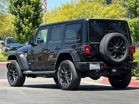 Used 2021 Jeep Wrangler Unlimited Sahara AWD/4WD image 6