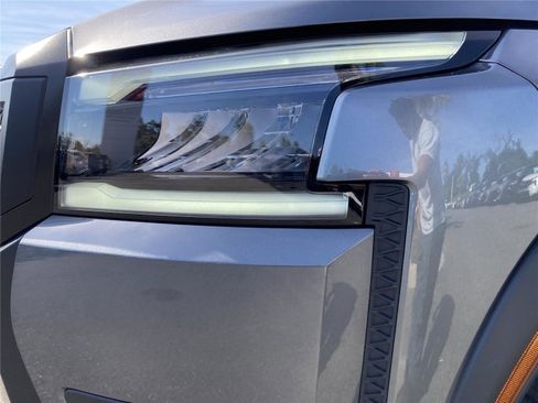 New 2026 Nissan Frontier Pro-X w/ Pro-X Convenience Package image 10