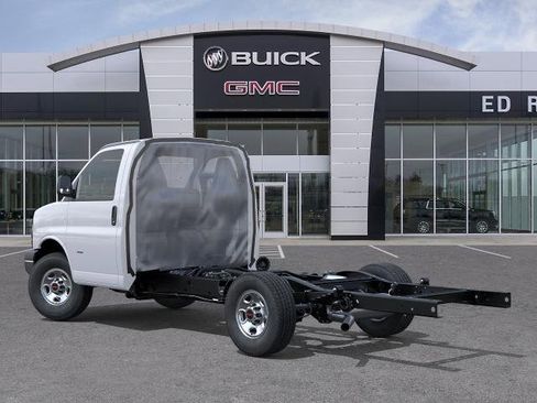 New 2025 GMC Savana 3500 w/ Power Convenience Package image 3