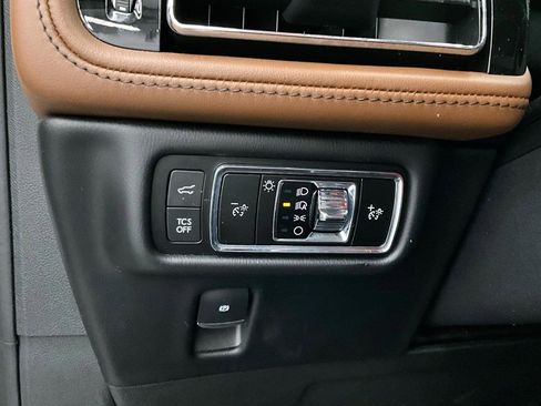 Used 2022 Lincoln Nautilus Reserve w/ Equipment Group 201A AWD/4WD image 39