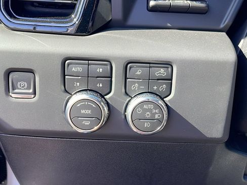 New 2026 GMC Sierra 2500 AT4X AWD/4WD image 28