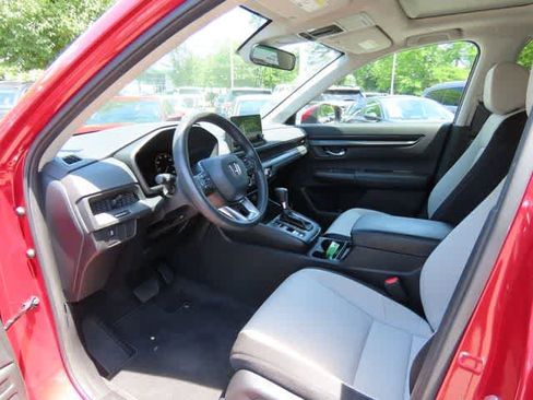 Used 2023 Honda CR-V EX image 2
