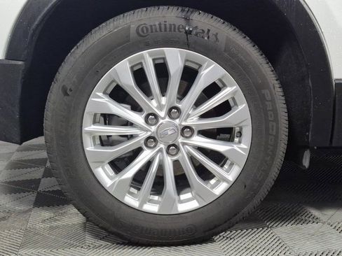 Used 2024 Cadillac XT4 Luxury w/ Cold Weather Package image 27