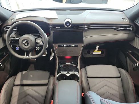 New 2026 Maserati Grecale Modena image 14