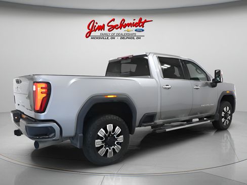 Used 2025 GMC Sierra 2500 Denali w/ Denali Reserve Package AWD/4WD image 6