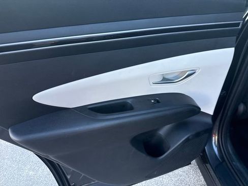 Used 2023 Hyundai Tucson SEL image 16