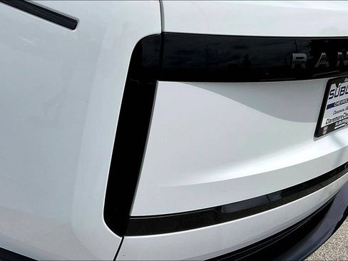 Used 2023 Land Rover Range Rover SE AWD/4WD image 27