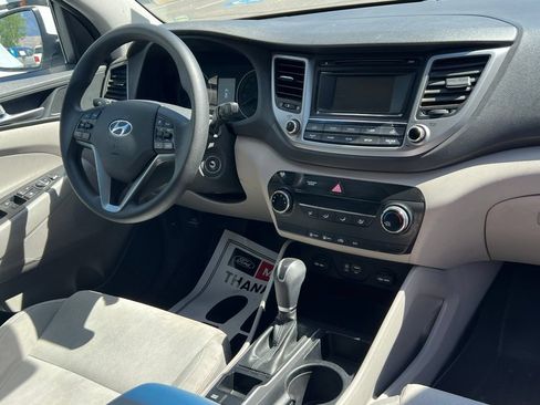 Used 2016 Hyundai Tucson SE w/ Option Group 02 FWD image 18
