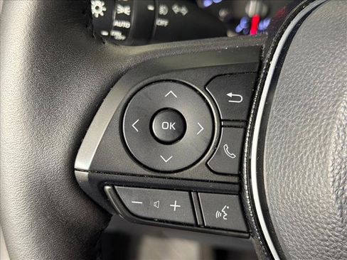 Used 2021 Toyota RAV4 XLE Premium AWD/4WD image 26