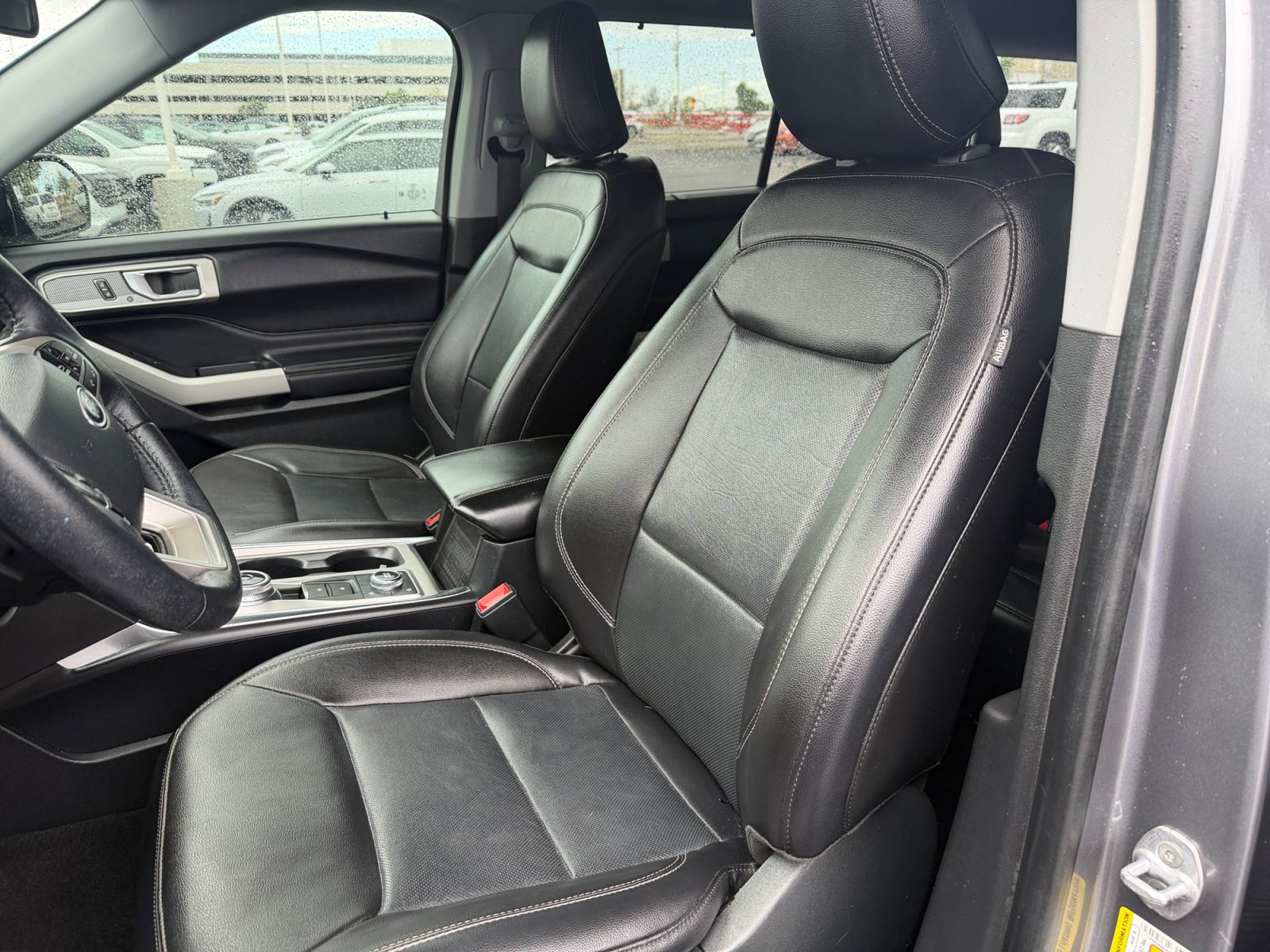 Used 2021 Ford Explorer Limited w/ Equipment Group 301A AWD/4WD image 15