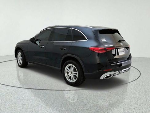 Used 2023 Mercedes-Benz GLC 300 4MATIC image 12