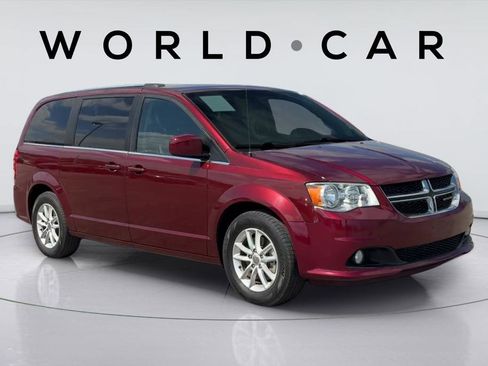 Used 2018 Dodge Grand Caravan SXT FWD image 1