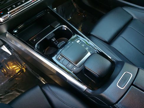 Used 2021 Mercedes-Benz GLB 250 GLB 250 image 26