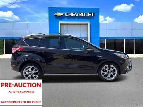 Used 2013 Ford Escape Titanium w/ Class II Trailer Tow Pkg FWD image 2