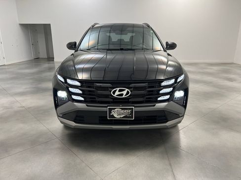 Used 2025 Hyundai Tucson SEL FWD image 2