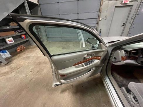 Used 2003 Buick Le Sabre Custom image 19