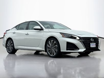 Used 2025 Nissan Altima 2.5 SL