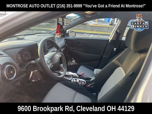 Used 2022 Hyundai Kona SE image 2