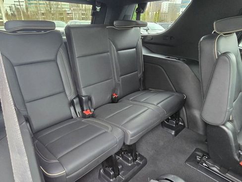 Used 2024 Chevrolet Tahoe Premier AWD/4WD image 13