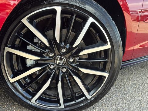 Used 2023 Honda Accord Touring image 25