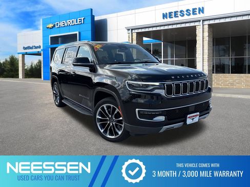 Used 2022 Jeep Wagoneer Series II w/ Premium Group I AWD/4WD image 1