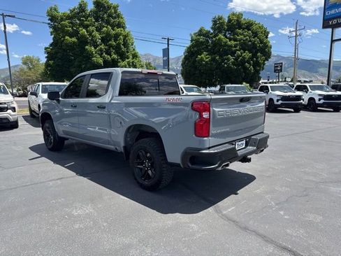 Used 2024 Chevrolet Silverado 1500 LT Trail Boss w/ Convenience Package II AWD/4WD image 5