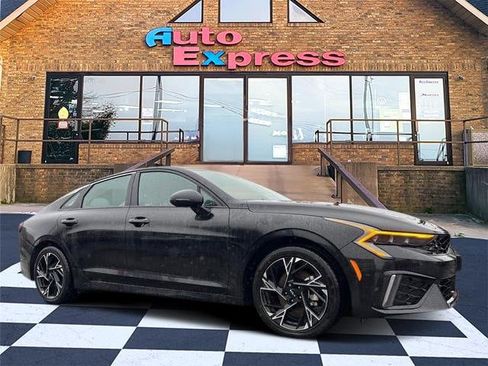 Used 2025 Kia K5 GT-Line image 1