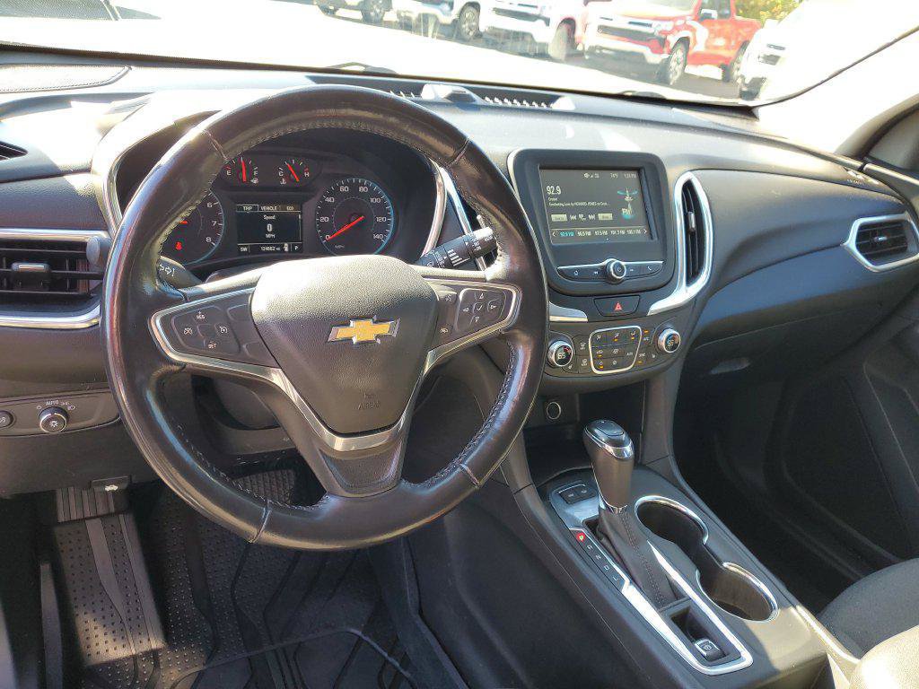 Used 2018 Chevrolet Equinox LT w/ LPO, Blackout Package AWD/4WD image 7