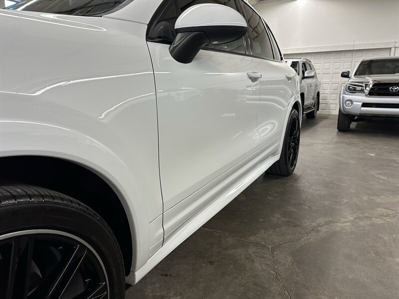 Used 2014 Porsche Cayenne GTS AWD/4WD image 20
