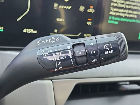 Used 2024 Kia EV9 Wind image 25