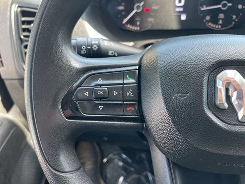 Used 2025 RAM ProMaster 2500 w/ Convenience Group FWD image 6