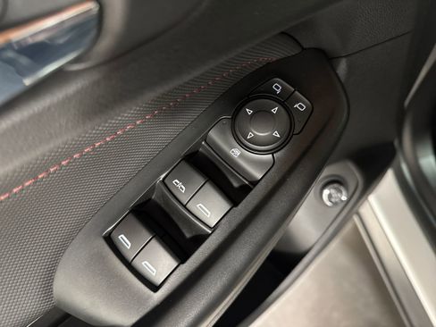 Used 2021 Chevrolet TrailBlazer RS w/ Sun and Liftgate Package AWD/4WD image 14