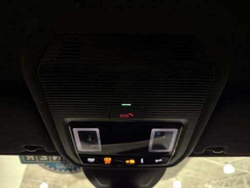 Certified 2025 Volkswagen GTI S FWD image 34
