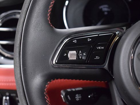Used 2022 Bentley Bentayga S image 28