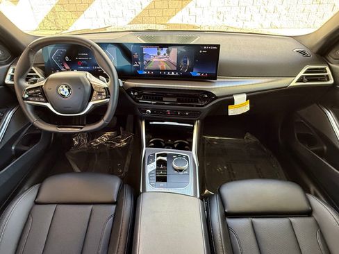 Used 2025 BMW 330i Sedan w/ Convenience Package image 33