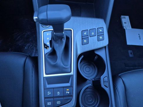 New 2026 Kia Sportage X-Line w/ X-Line Technology Package image 9